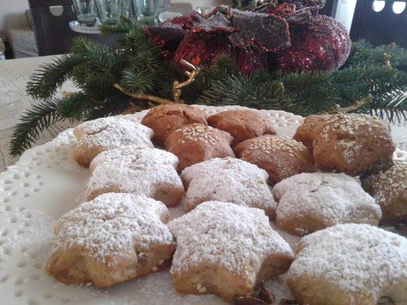 Χριστουγεννιάτικα κουλουράκια μήλου με κανέλα συνταγή