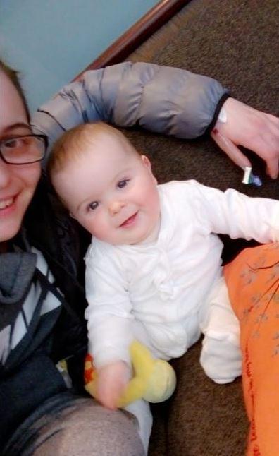 Σοκ : Μητέρα έκαψε με καυτό νερό τη 19 μηνών κ0ρη της -Την άφησε να σφαδάζει από τους πόνους