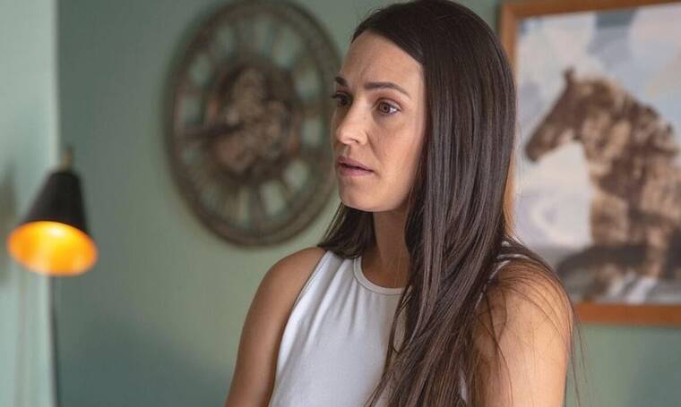 Αγγελική Spoiler: Ο Δημήτρης υπνωτίζει την Αγγελική.