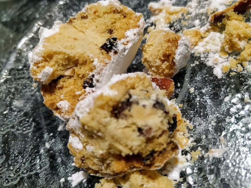  Κουραμπιέδες με αμύγδαλα & κράνμπερι συνταγή