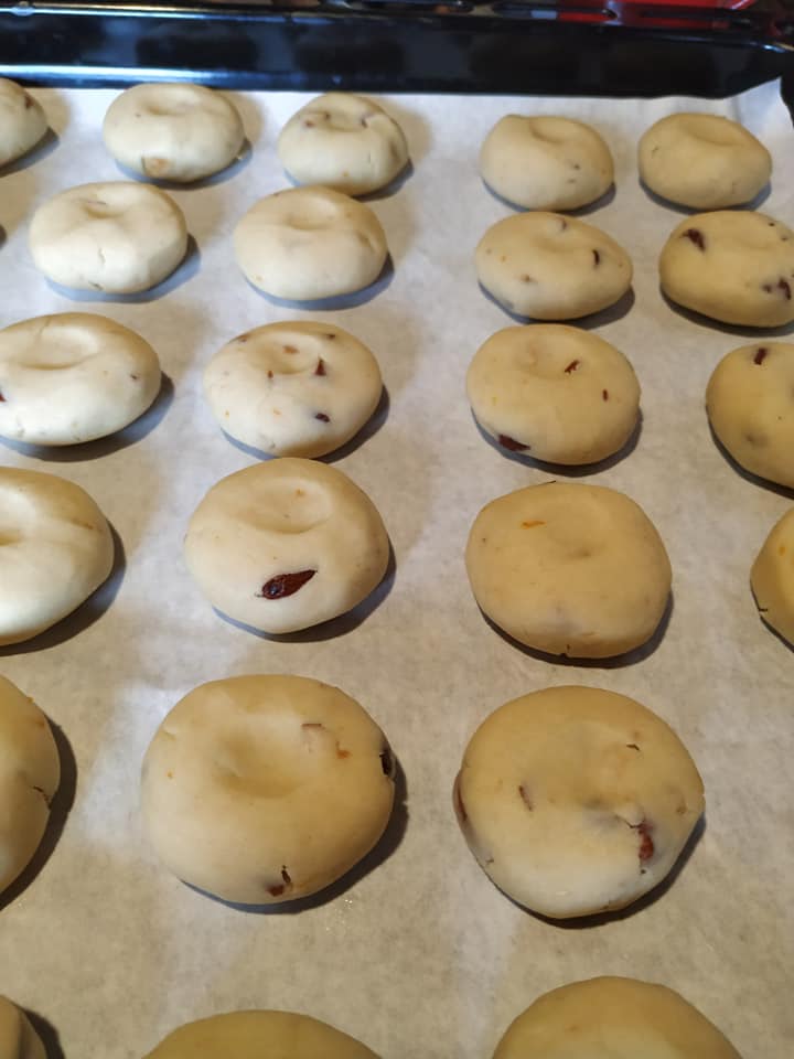 Κουραμπιέδες με αμύγδαλα & κράνμπερι συνταγή