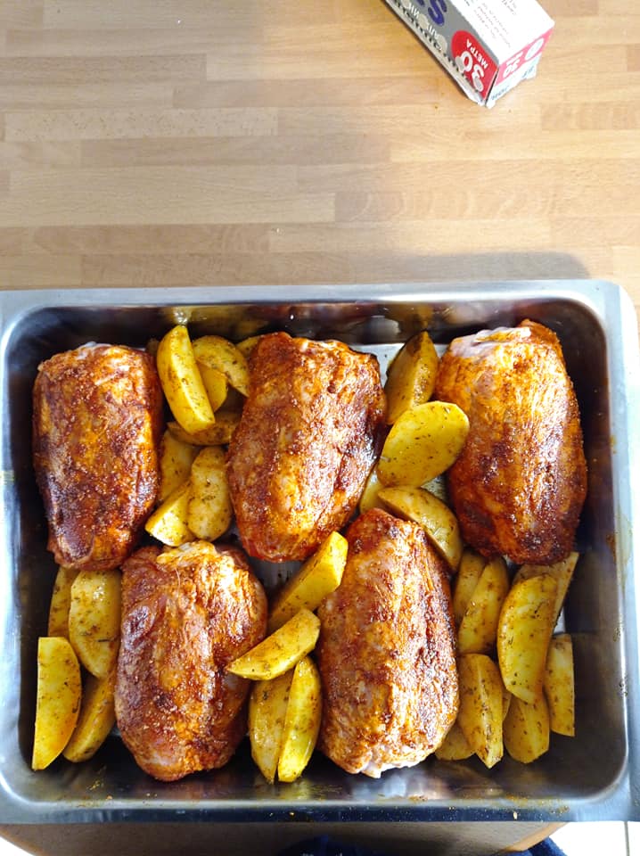 Κότσι χοιρινό στο φούρνο με τραγανή κρούστα συνταγή