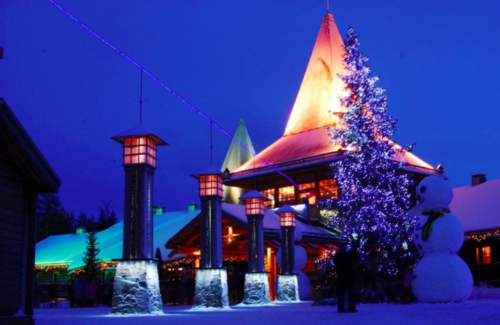 Ροβανιέμι: Η σκοτεινή ιστορία με τους ναζί για το χωριό του Άγιου Βασίλη