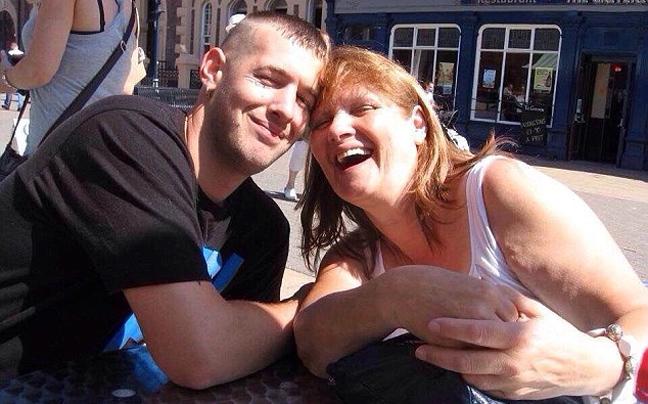 Έλαβαν μήνυμα από την νεκρή γιαγιά τους περίεργες ιστορίες 