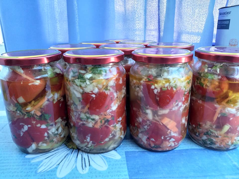 Πολίτικη σαλάτα σε τουρσί