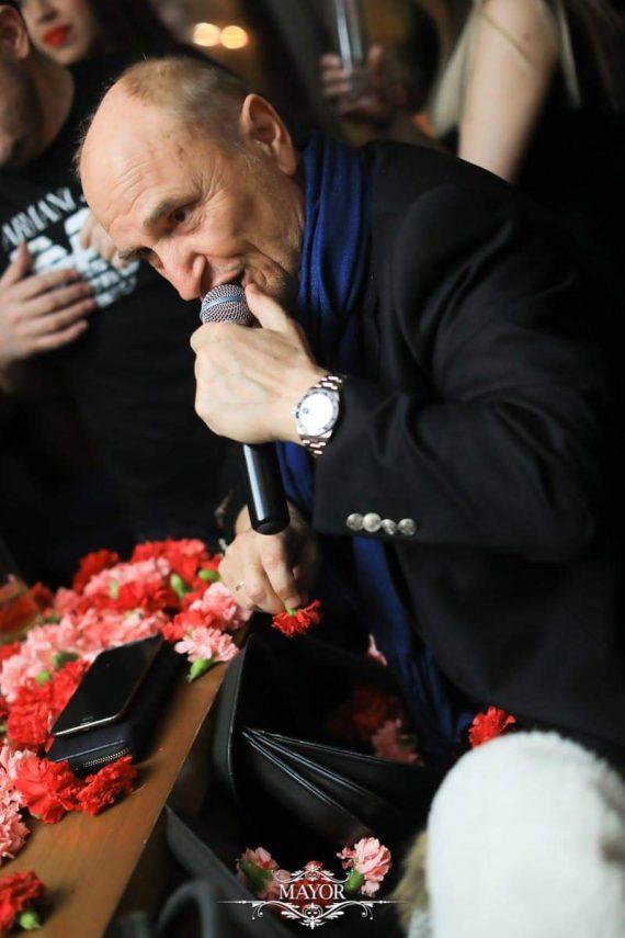 Πέθανε ο τραγουδιστής Χάρης Γαλανός