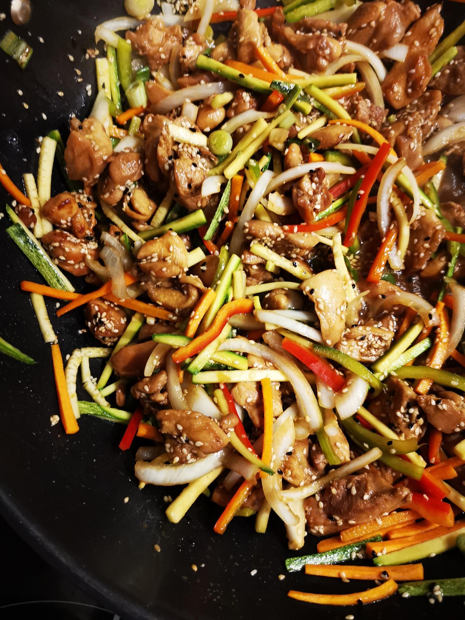 Ασιάτικο κοτόπουλο σε μπουκίτσες_