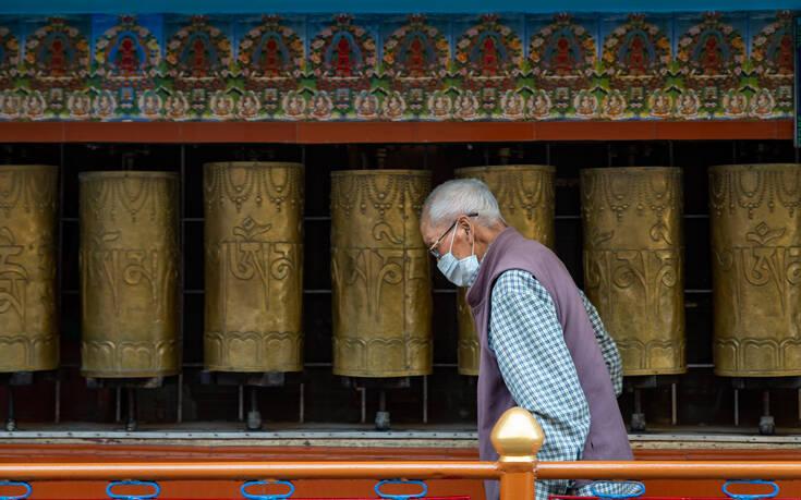 Μυστηριώδης ασθένεια στέλνει ανθρώπους στο νοσοκομείο με εμετούς, τσούξιμο στα μάτια & σπασμούς ειδήσεις Μυστηριώδης ασθένεια στέλνει ανθρώπους στο νοσοκομείο με εμετούς, τσούξιμο στα μάτια & σπασμούς ειδήσεις