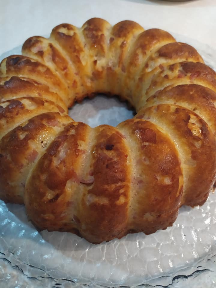 Αλμυρό κέικ με γιαούρτι - Συνταγή της Βέφας Αλεξιάδου