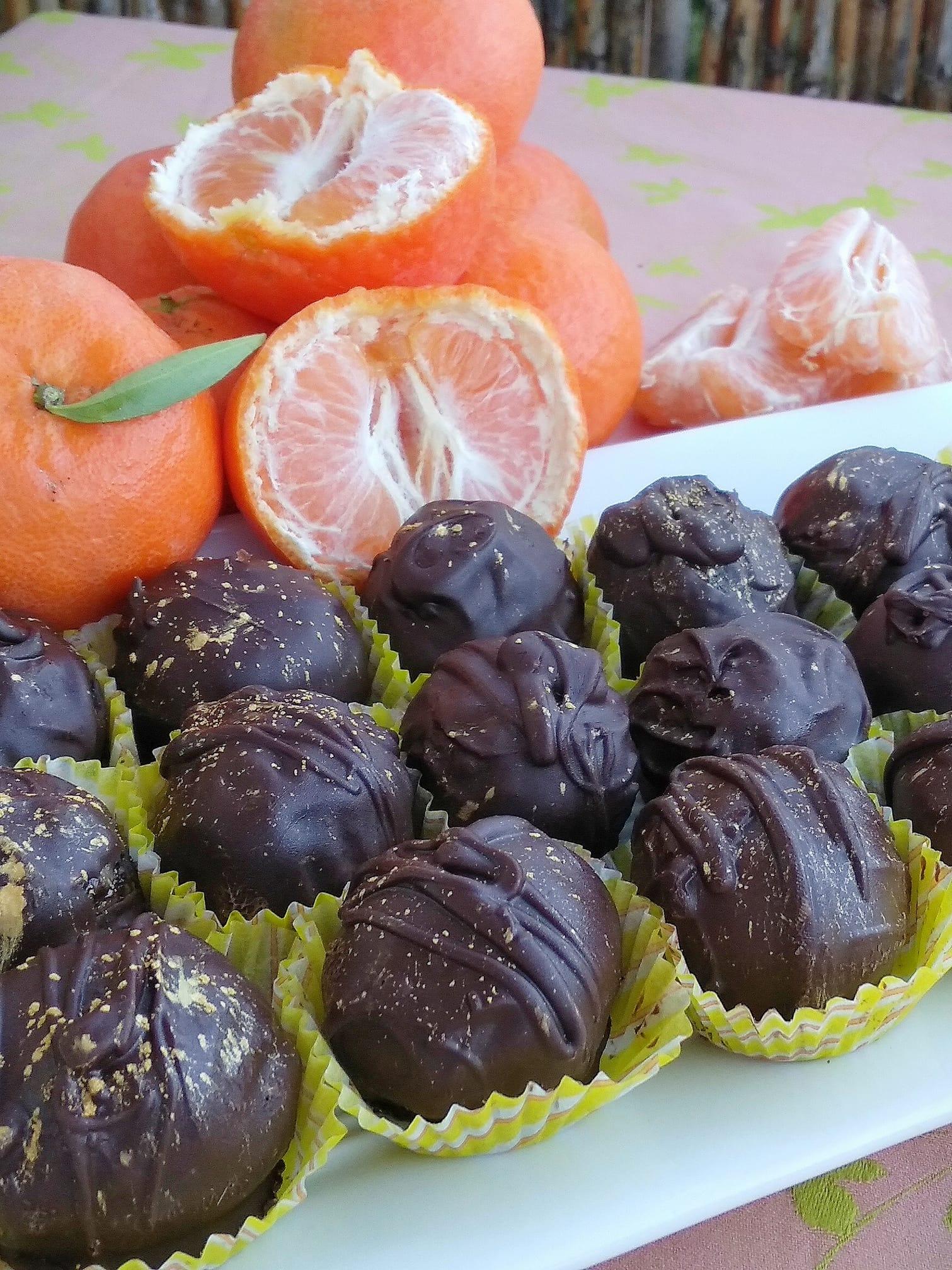 Συνταγή για μανταρινάτα με σοκολάτα.