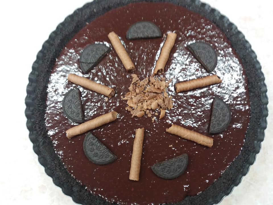 Σοκολατένια τάρτα με τέσσερα υλικά χωρίς ψήσιμο – Η απόλυτη συνταγή