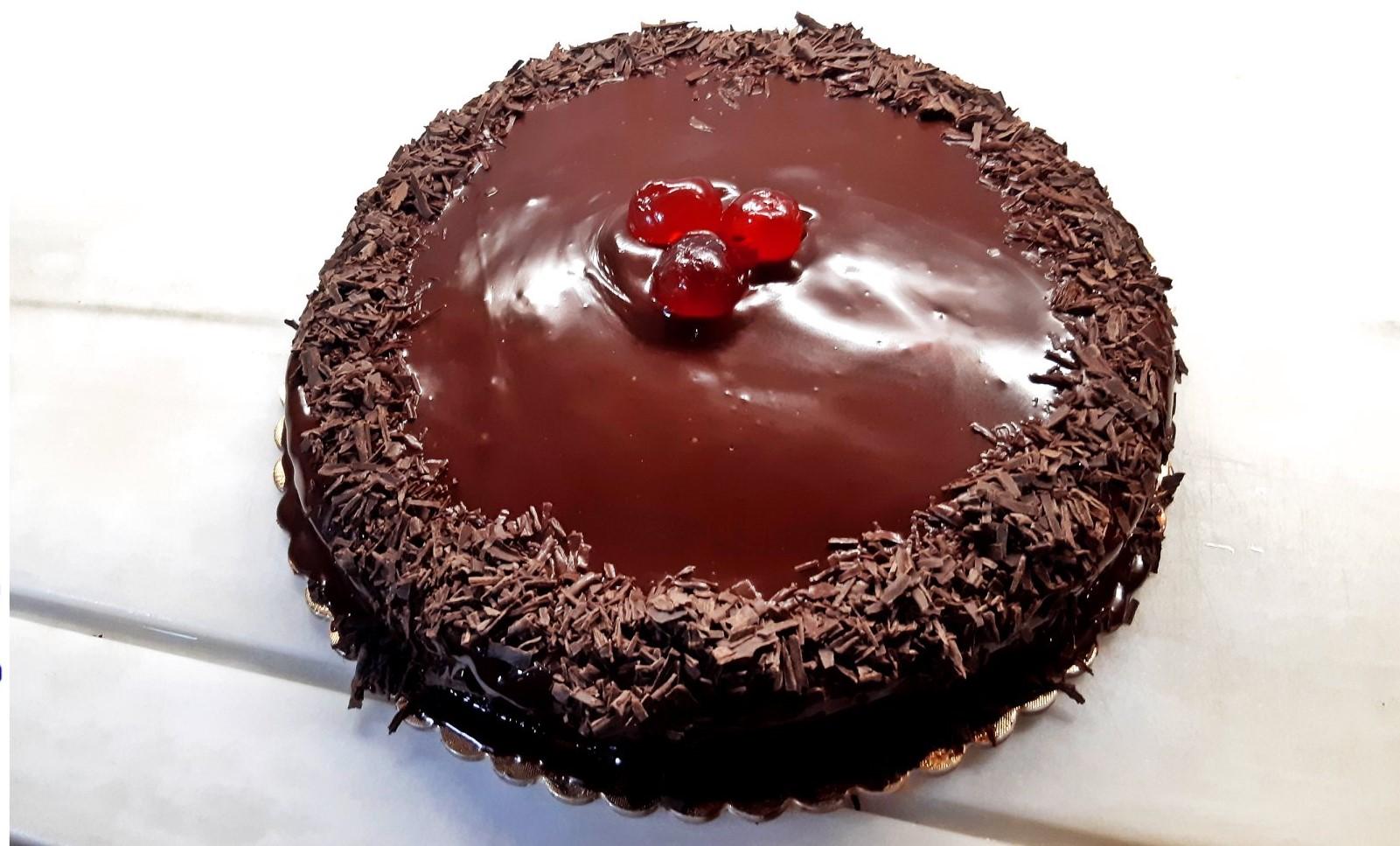 Σοκολατένιο κέικ με δύο βασικά υλικά