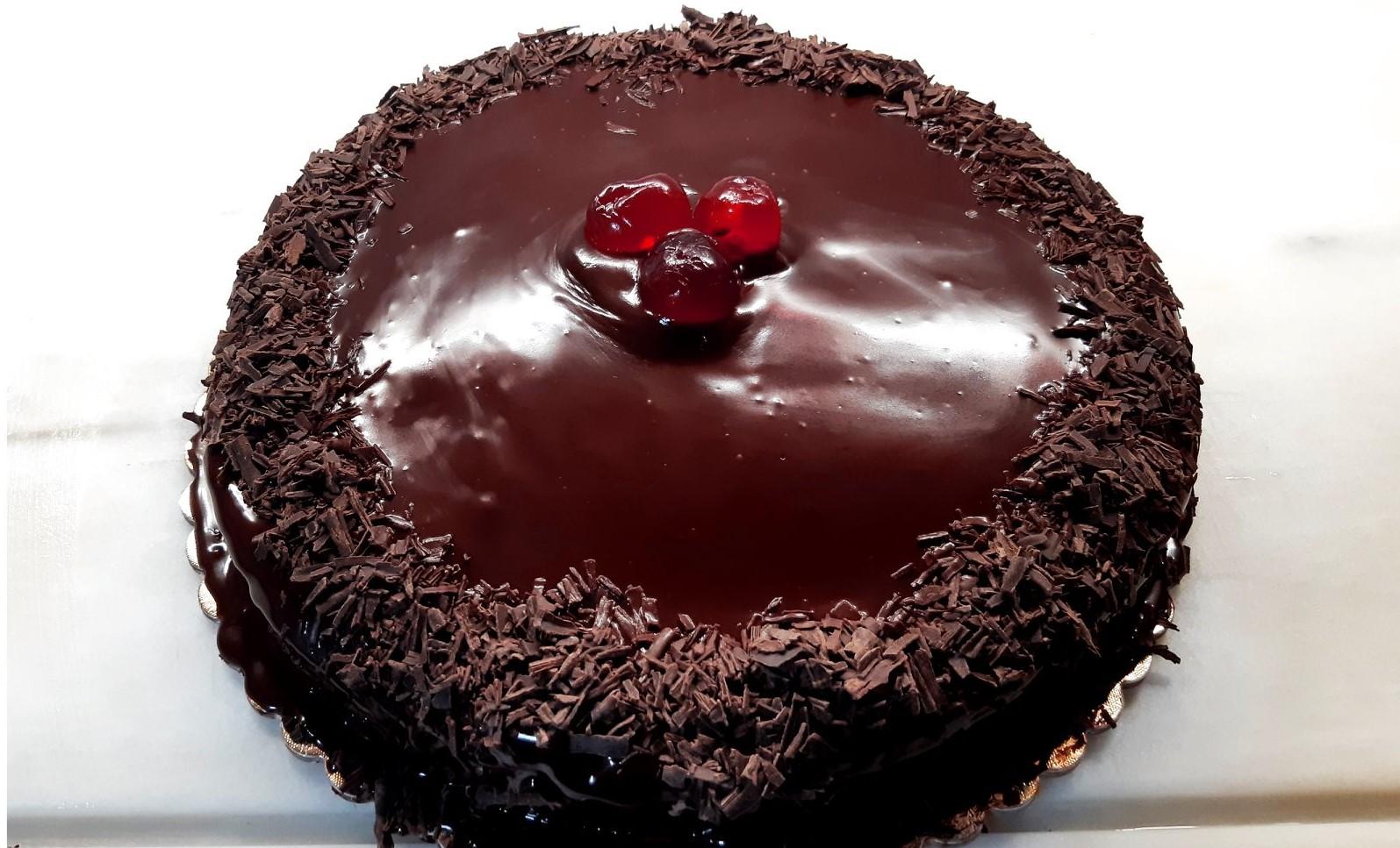 Σοκολατένιο κέικ με δύο βασικά υλικά