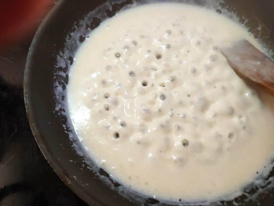 Συνταγή για μακαρονάδα με σάλτσα τυριών