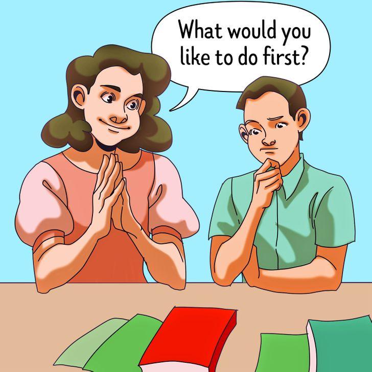 μαμά βοηθάει το παιδί να οργανώσει το σχολικό του πρόγραμμα 