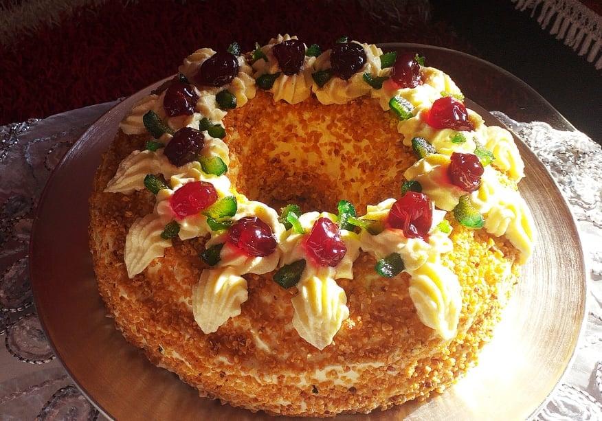 Frankfurter Kranz: Συνταγή για κεικ το Γιορτινό Στεφάνι Φρανκφούρτης