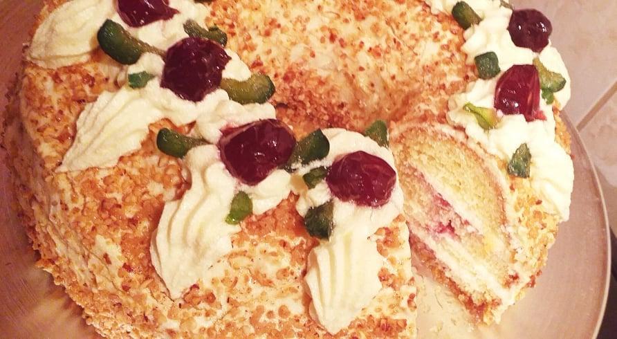 Frankfurter Kranz: Συνταγή για κεικ το Γιορτινό Στεφάνι Φρανκφούρτης