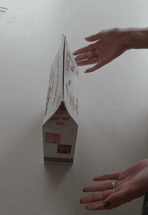 έξυπνο κόλπο για να κλείνεις το κουτί με τα δημητριακά για να μην μπαγιατεύουν