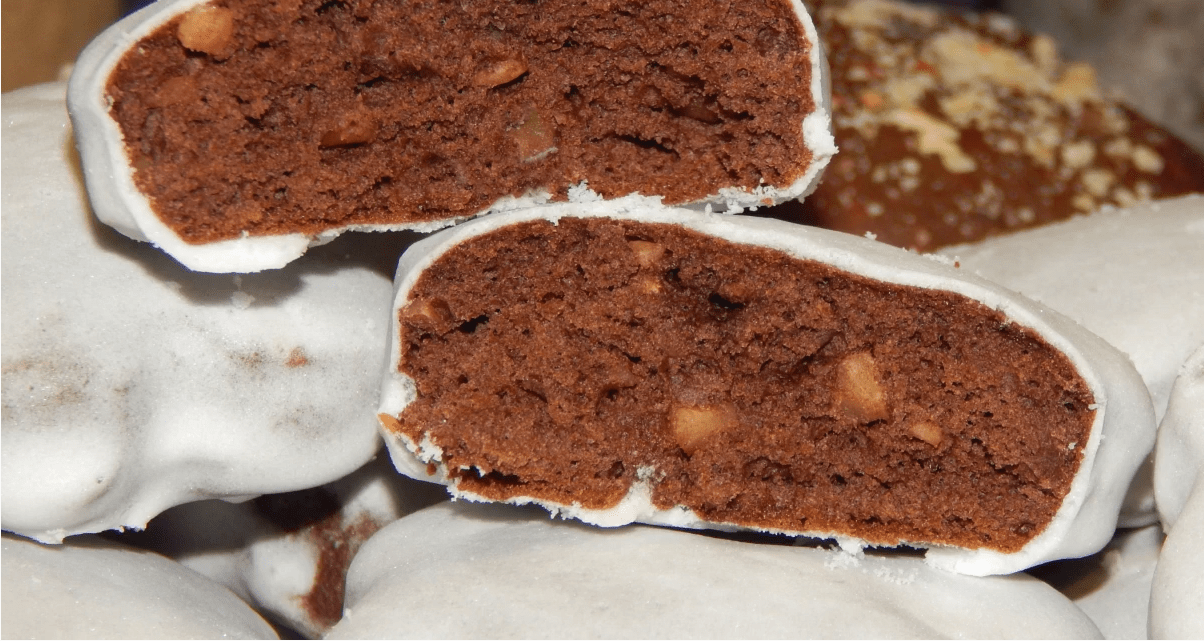 Χριστουγεννιάτικα μπισκότα σοκολάτας με γλάσο λεμονιού