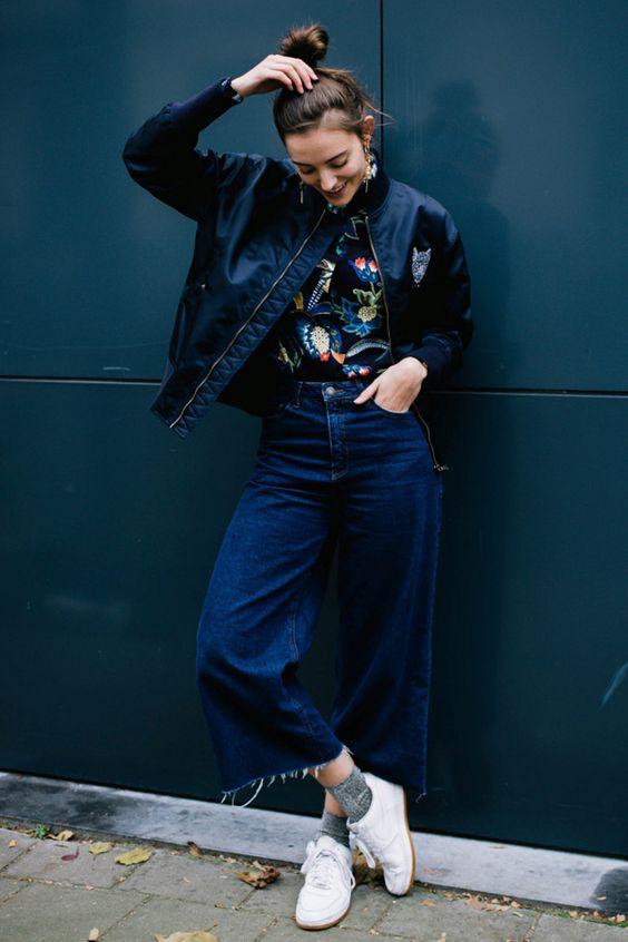 Ζιπ κιλότ: Denim culottes jean με rock γυναικεία μπλούζα με σχέδια και δερμάτινο jacket! 