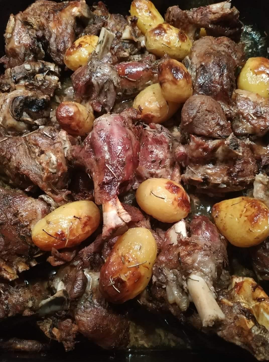 Αρνάκι στην λαδόκολλα με βούτυρο 