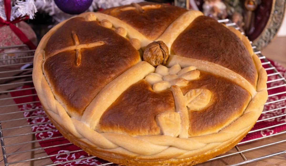 Συνταγή για αφράτο Xριστουγεννιάτικο Χριστόψωμο από το Live Kitchen Συνταγή για αφράτο χριστουγεννιάτικο Χριστόψωμο από το Live Kitchen