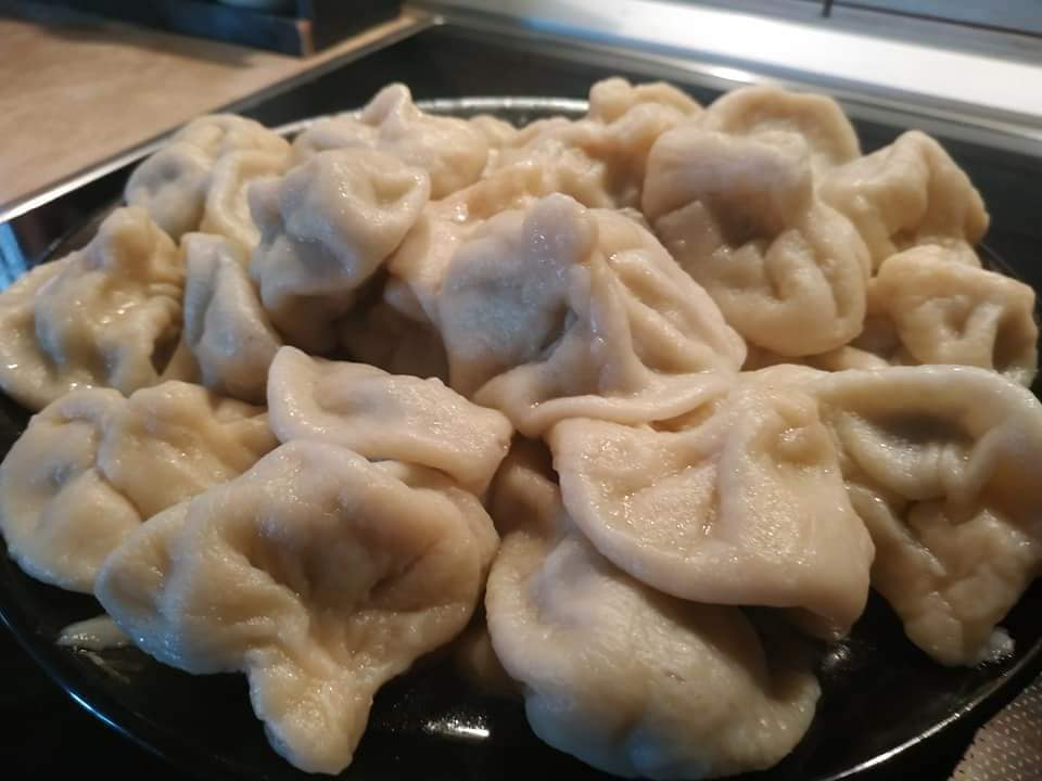 Συνταγή για παραδοσιακά Χινκάλι γεμιστά με κιμά