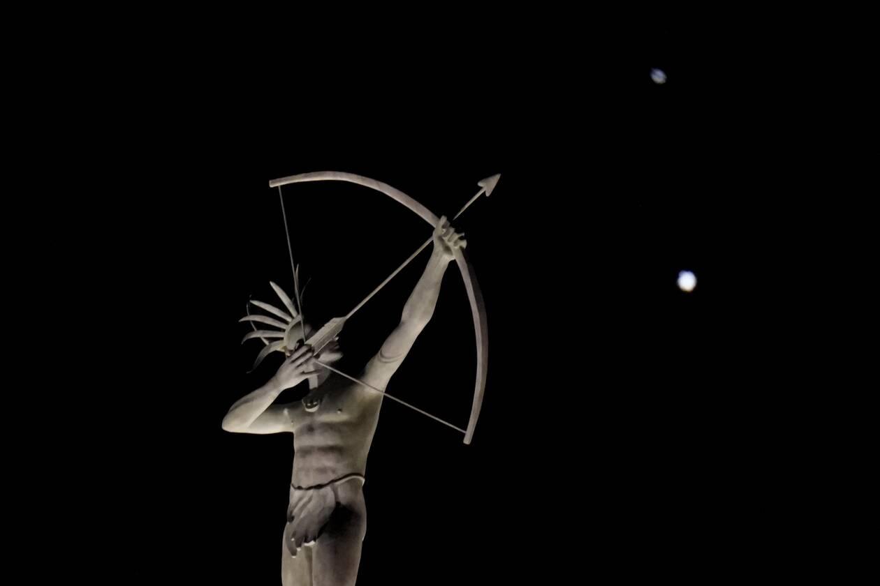 “Αστέρι της Βηθλεέμ”: Μαγευτικές φωτογραφίες του πιο σπάνιου αστρονομικού φαινομένου