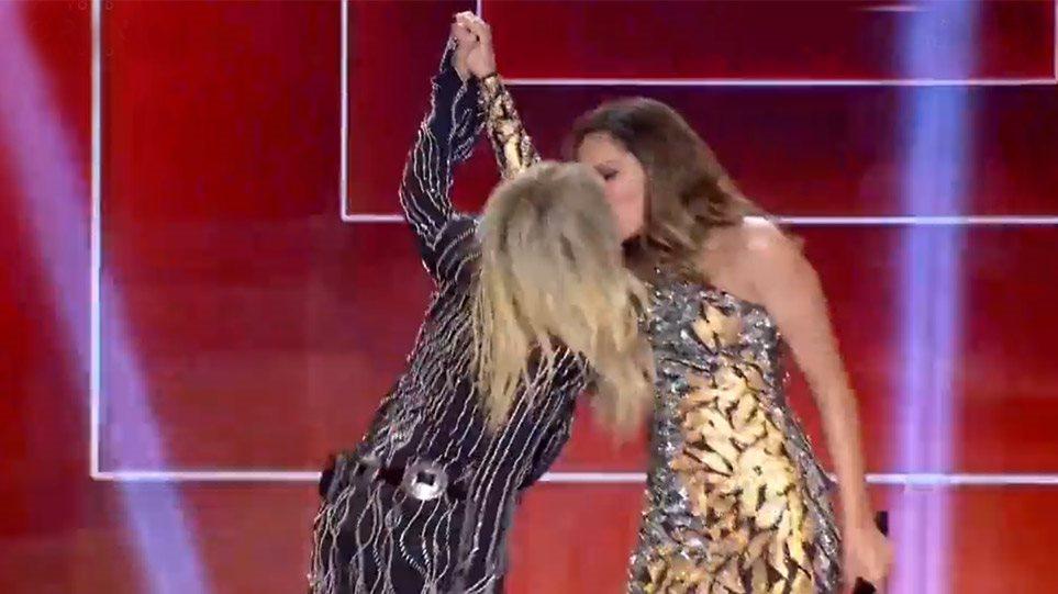 J2US: Άννα Βίσση – Δέσποινα Βανδή σε ένα θεϊκό ντουέτο