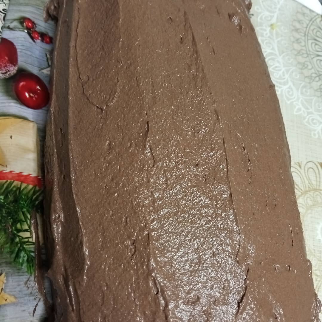 Κορμός με επικάλυψη σοκολάτας σαν τούρτα 