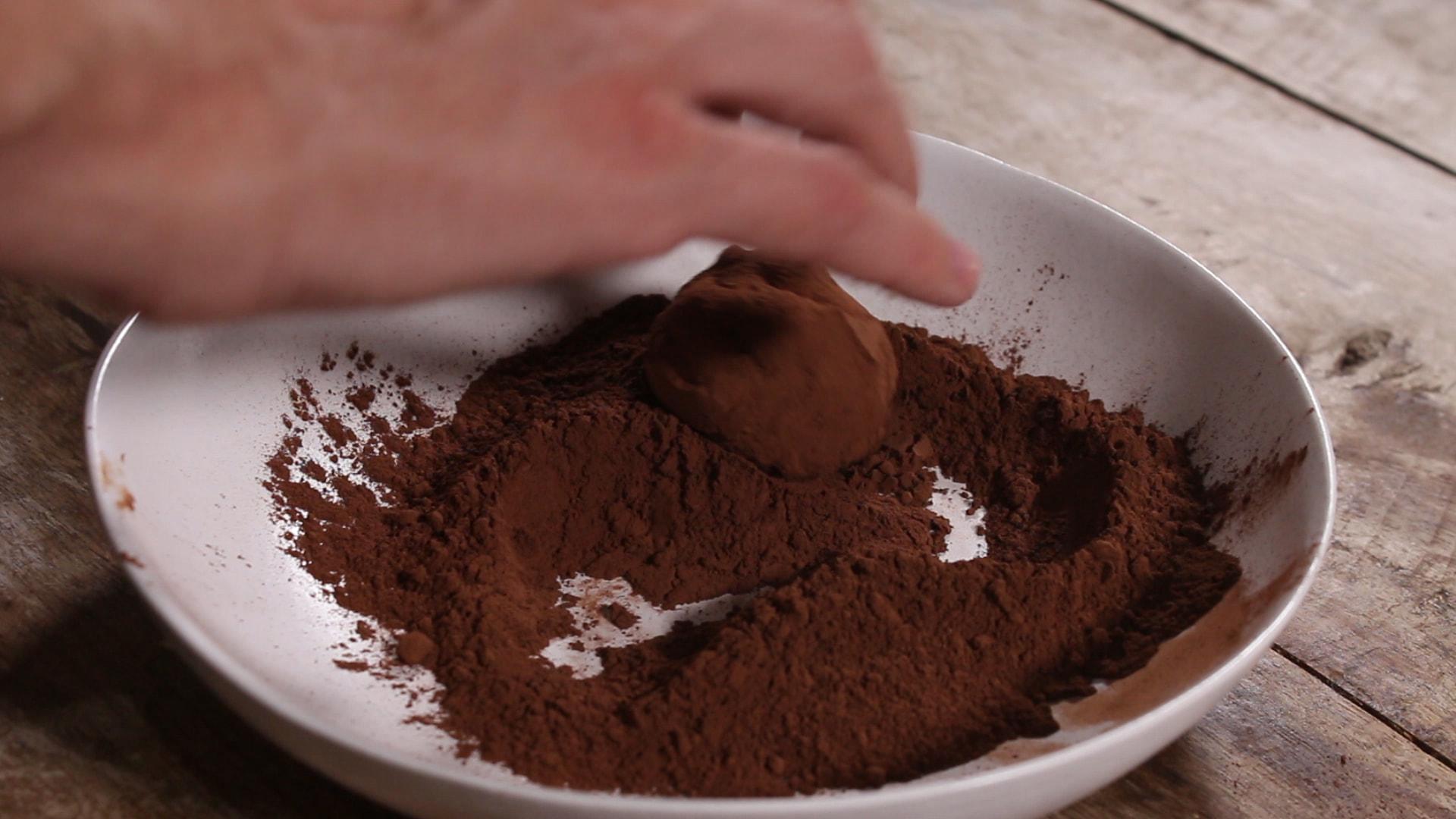 Γεμιστά τρουφάκια με την βασιλόπιτα που μας περίσσεψε συνταγή