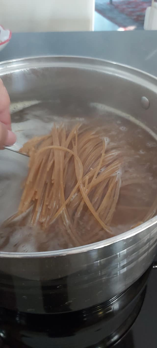 Σπαγγέτι ολκής στην κατσαρόλα_