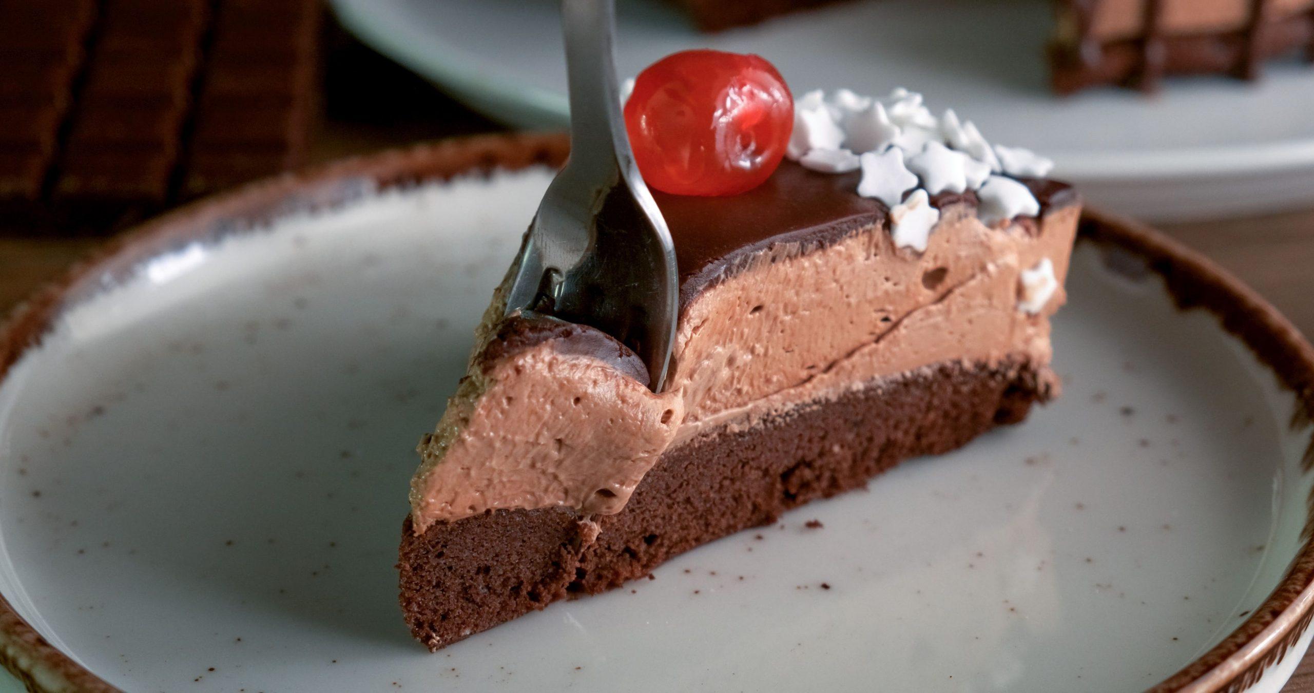 Τούρτα πραλίνα με παντεσπάνι στο τηγάνι_