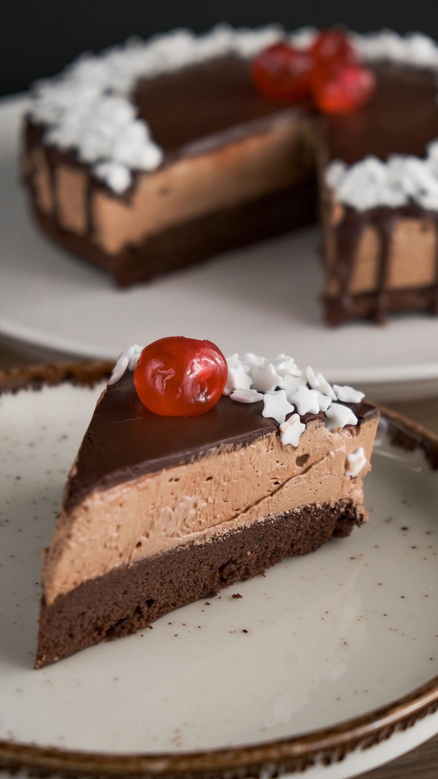 Στο τηγάνι_ Τούρτα πραλίνα_ με παντεσπάνι _