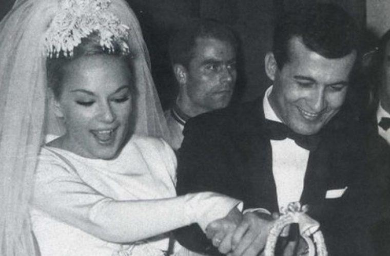 Βουγιουκλάκη – Παπαμιχαήλ: Αυτές είναι οι μπομπονιέρες του γάμου τους πριν 56 χρόνια! (εικόνα)