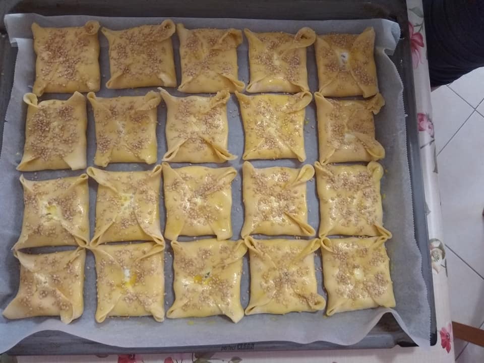 Η καλύτερη συνταγή για καλτσούνια φούρνου