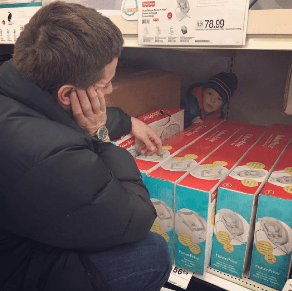 παιδί_ στο supermarket_ 