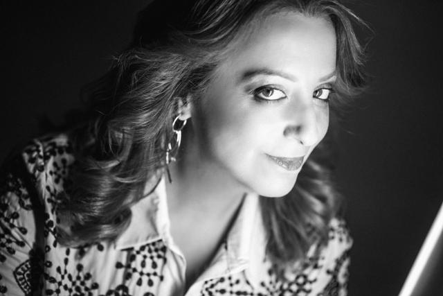 Νέα καταγγελία από γνωστή τραγουδίστρια : Ήμουν 15 ετών και με κλείδωσε στο σπίτι του και με κυνηγούσε γυμνός