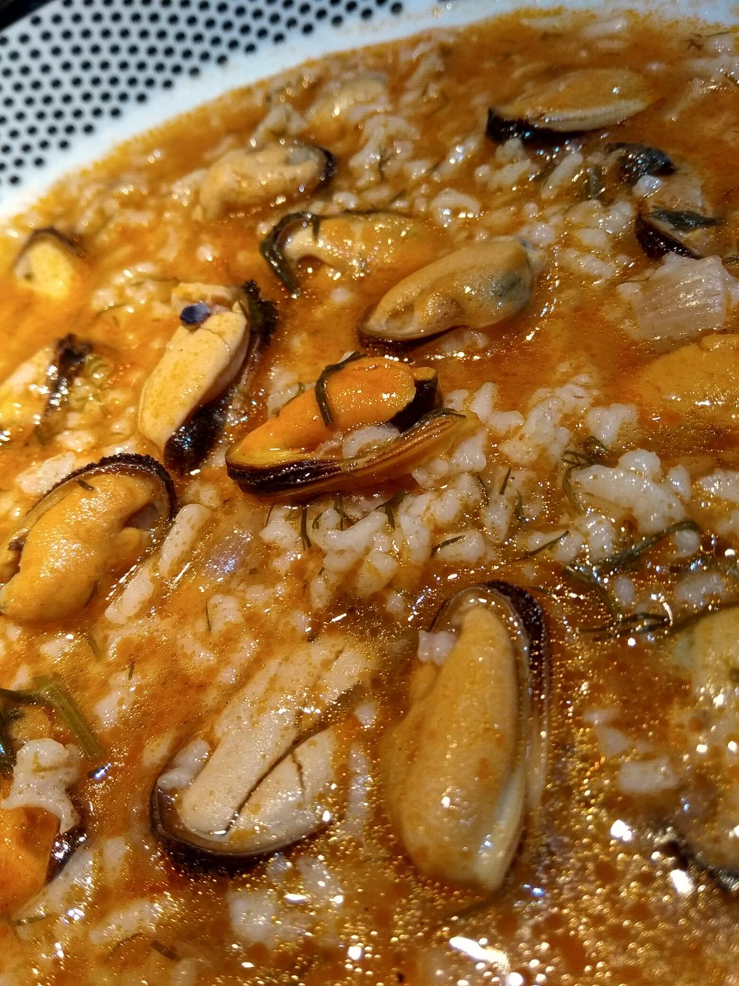 Μυδοπίλαφο_ με ντομάτα_Συνταγή_ Μυδοπίλαφο_ με ντομάτα_Συνταγή_