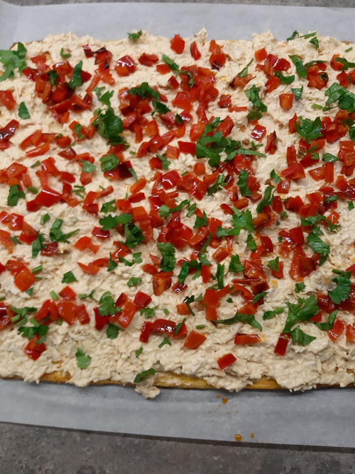 Ρολό ομελέτας με κοτόπουλο_ πιπεριές και καρότο _