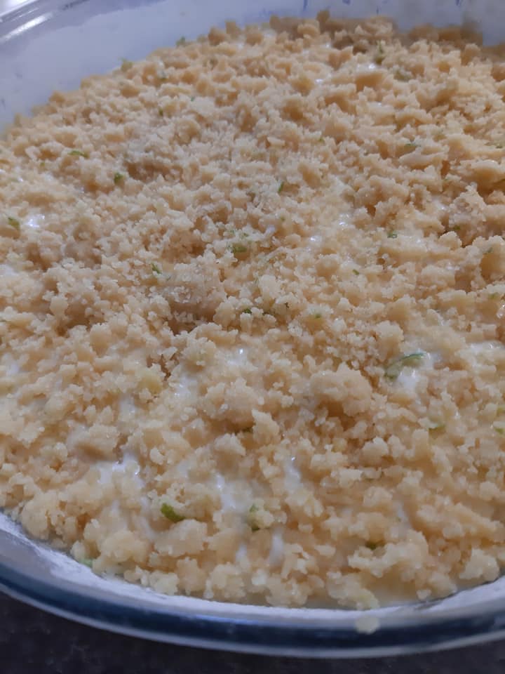 Συνταγή για_ κραμπλ_κέικ με_κρέμα_γιαουρτιού_