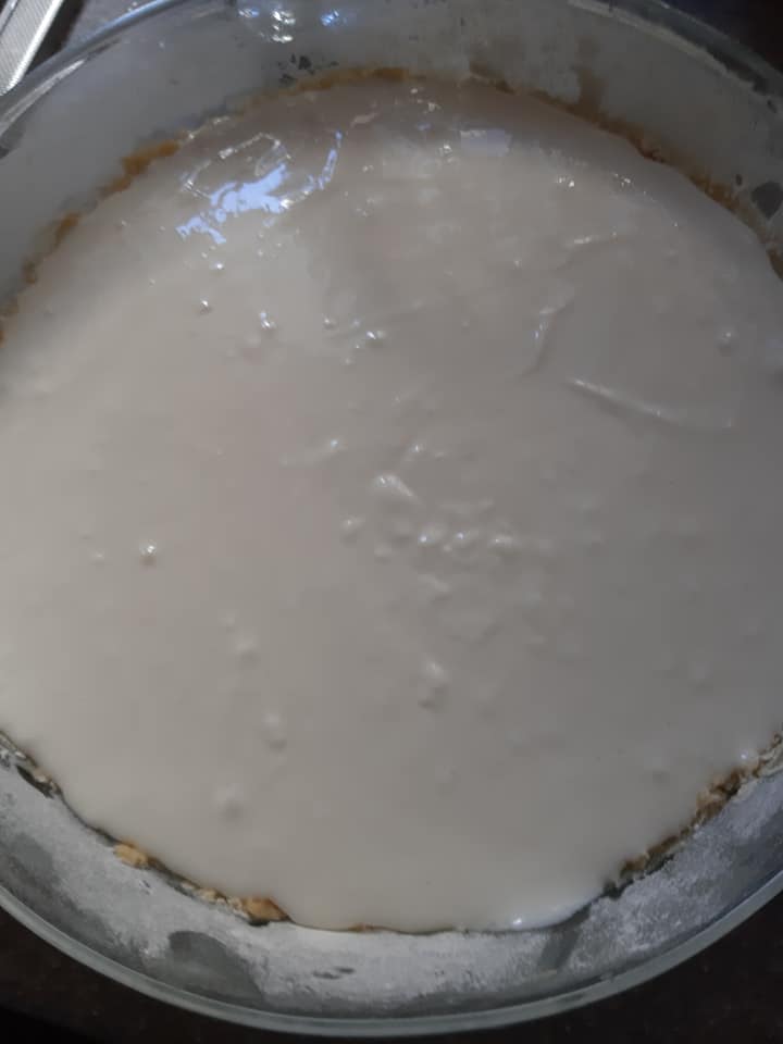 κραμπλ_κέικ με_κρέμα_γιαουρτιού_συνταγή_