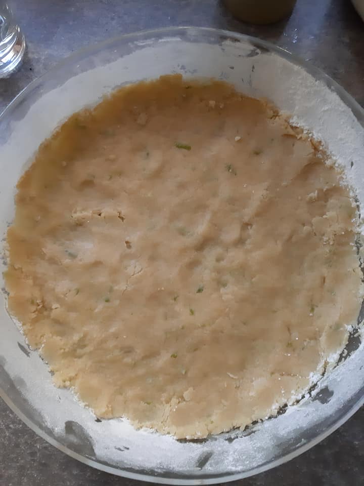 Συνταγή_ για _ κραμπλ_κέικ με_κρέμα_γιαουρτιού_