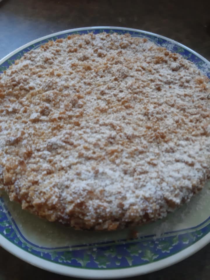 κραμπλ_κέικ με_κρέμα_γιαουρτιού_συνταγή_