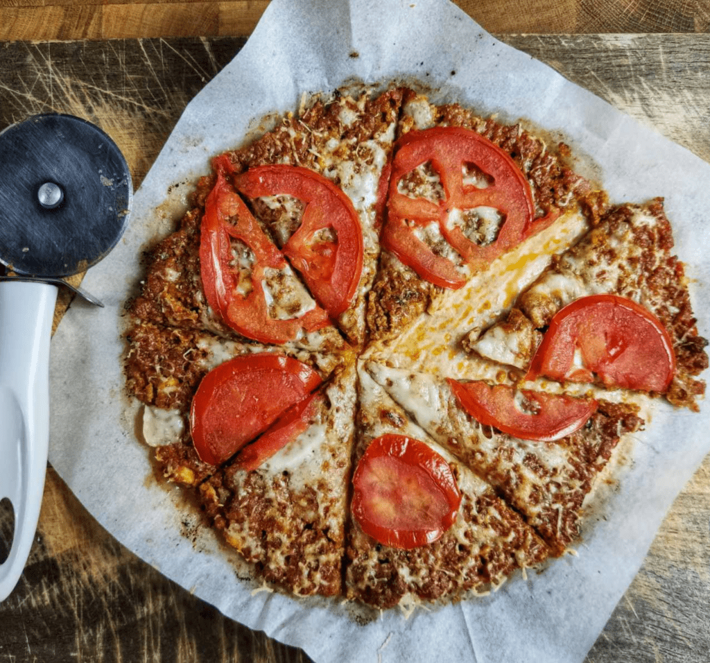 light πίτσα_με_κιμά_κοτόπουλο_Συνταγη_ 