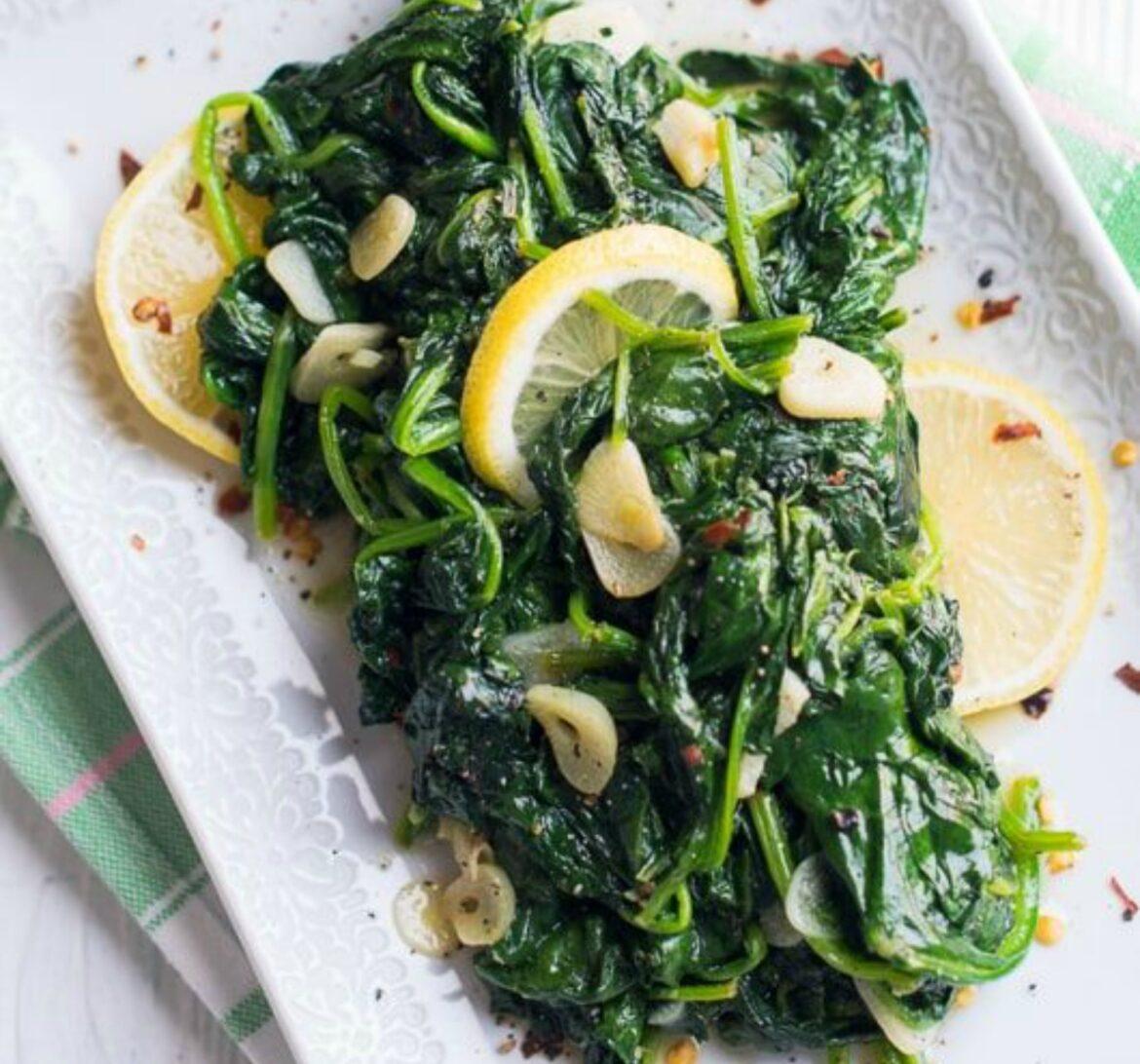 σαλάτα_με_σπανάκι_και_σκόρδο_