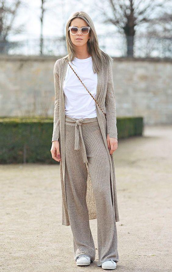 Athflow trend_με_γκρι_παντελόνα_άσπρη_μπλούζα_γκρι_πανωφόρι_ Athflow trend_με_γκρι_παντελόνα_άσπρη_μπλούζα_γκρι_πανωφόρι_