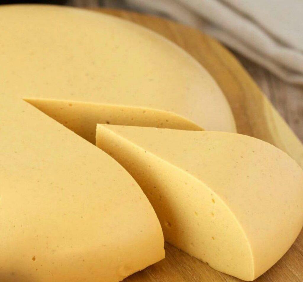 σπιτικό_νηστίσιμο_κίτρινο_τυρί_ σπιτικό_νηστίσιμο_κίτρινο_τυρί_