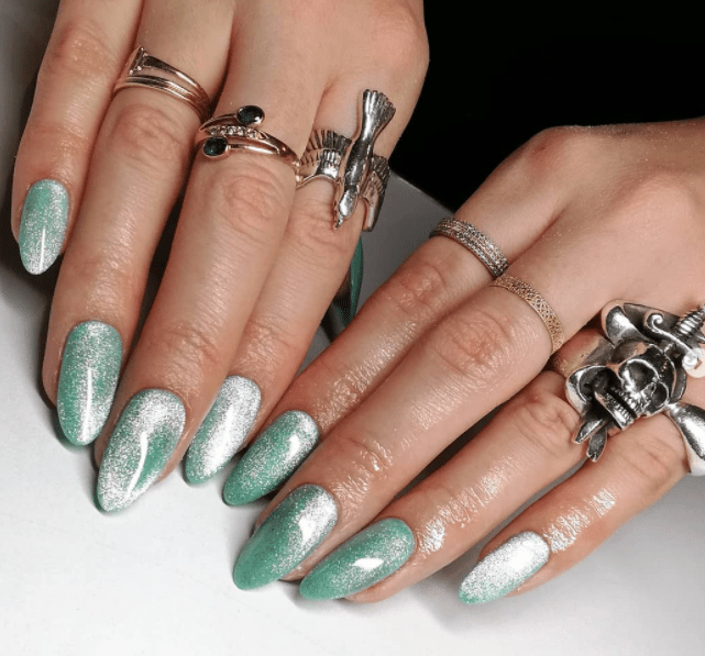 ιδέες_για_velvet nails_σε_θαλασσί_χρώμα_