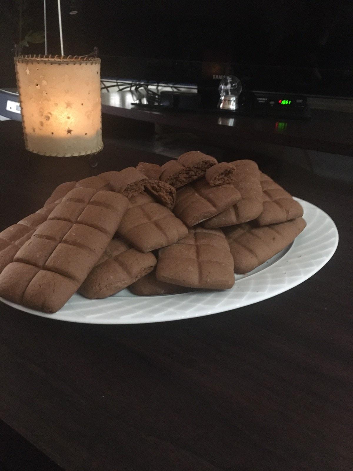 μπισκότα_σε_σχήμα_σοκολάτας_συνταγή_